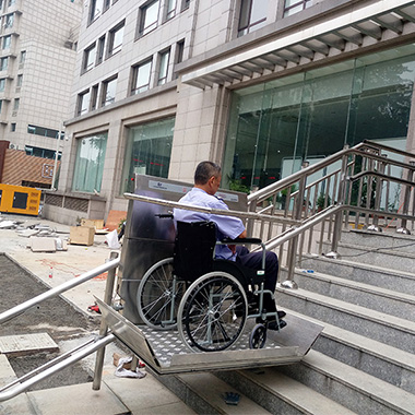 斜掛式平臺 殘疾人家庭改造供應啟運樓梯升降機 斜掛式無障礙電梯 樓道電梯 QYXJL